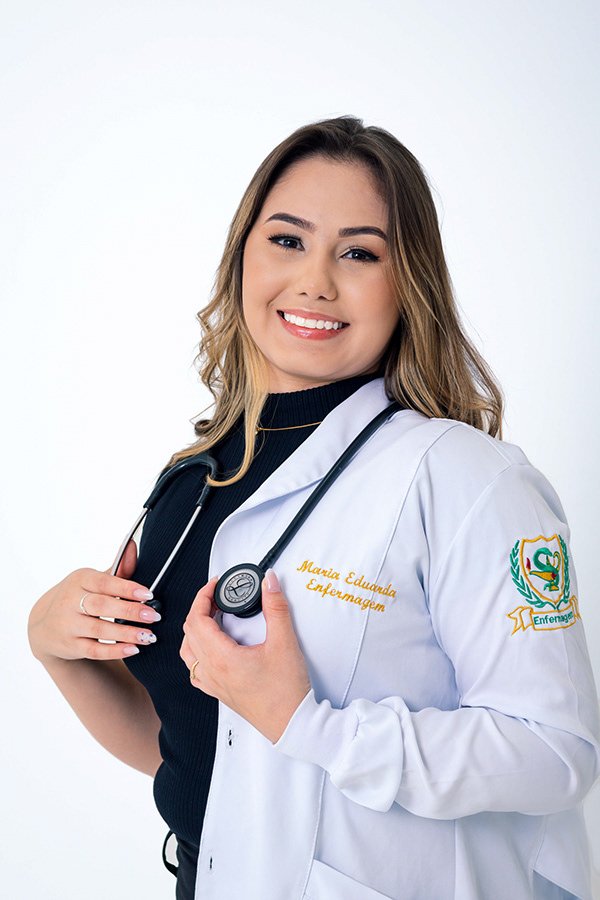 Formando durante a cerimônia, Maria Eduarda Enfermagem, Goiânia