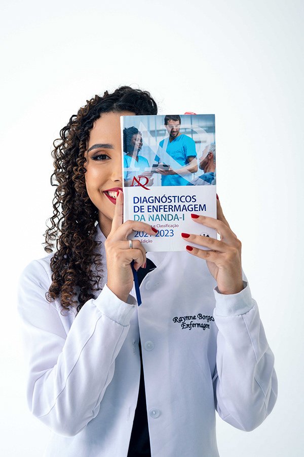 Retrato de corpo inteiro, ensaio de Rayane em Goiânia
