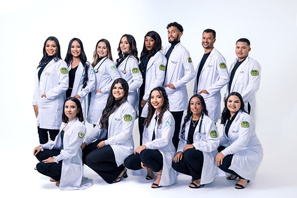 Turma reunida na formatura, Unifan, Goiânia